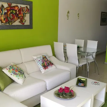Apartamento El Faro *